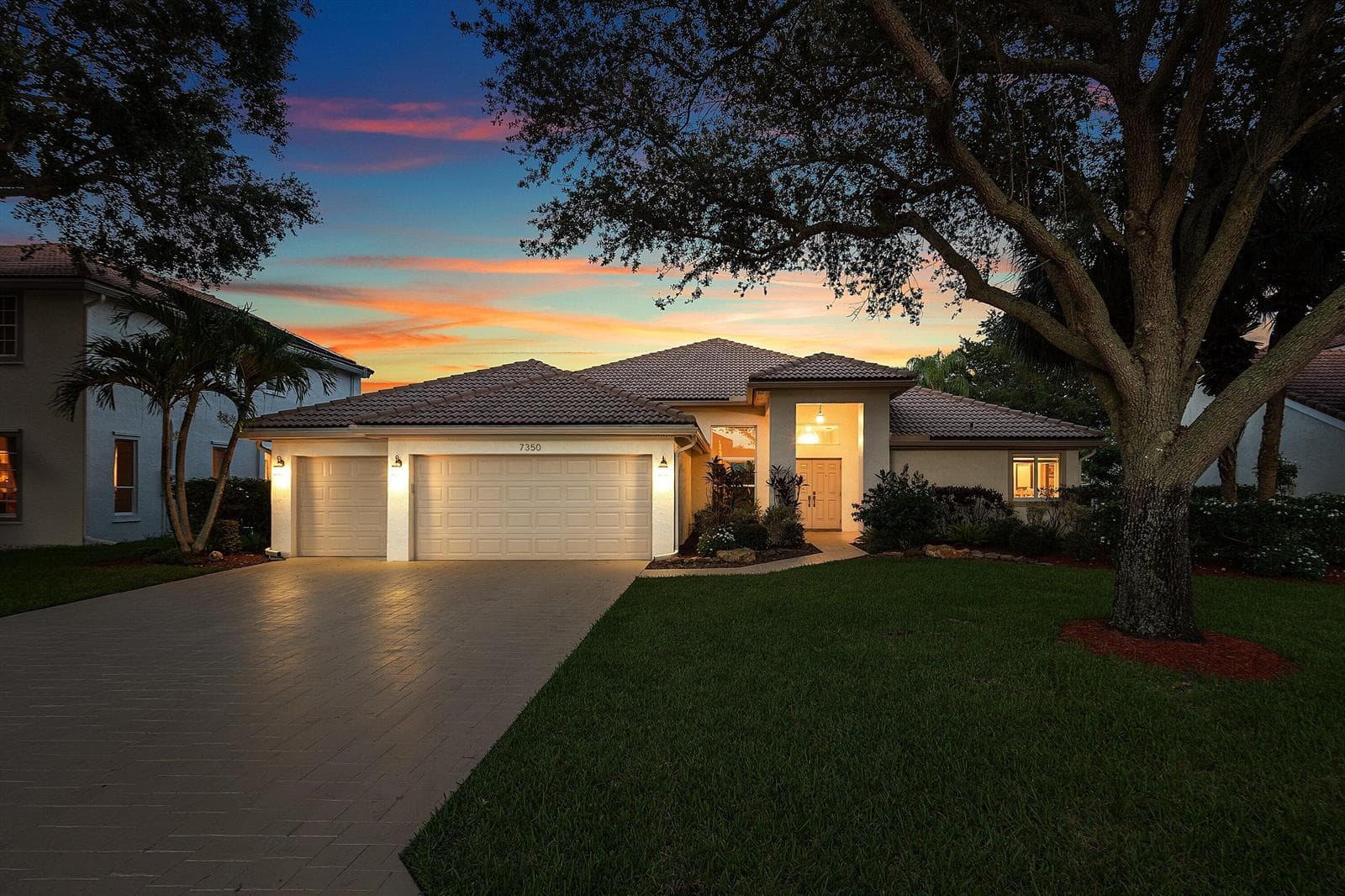 Single-family home at 7350 NW 68 Avenue, Parkland, FL