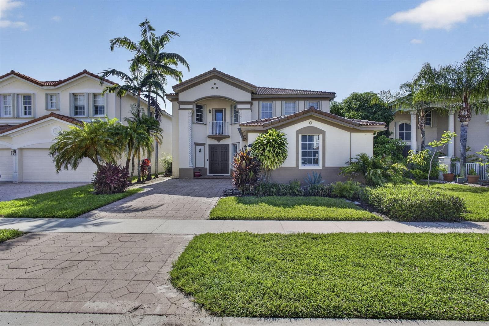 Single-family home at 10675 Old Hammock Way, Wellington, FL