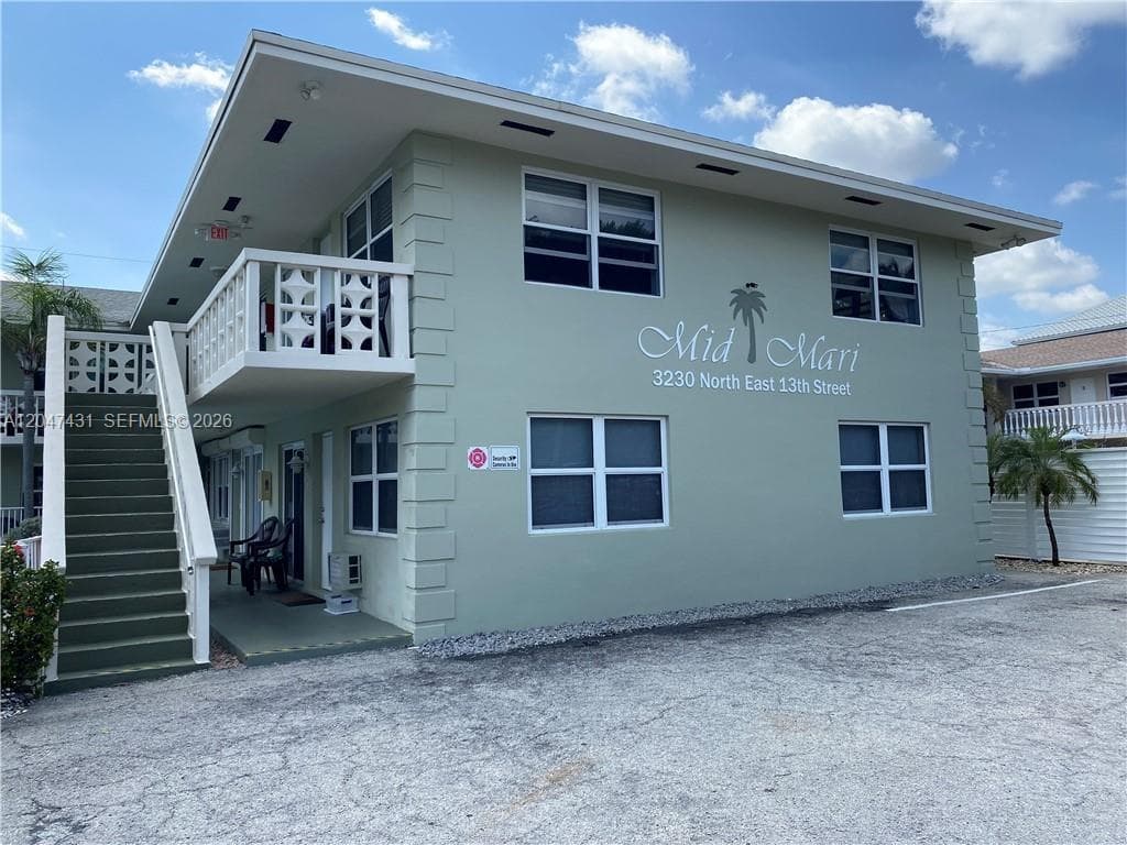 Condo at 3230 NE 13th St, Pompano Beach — photo 1