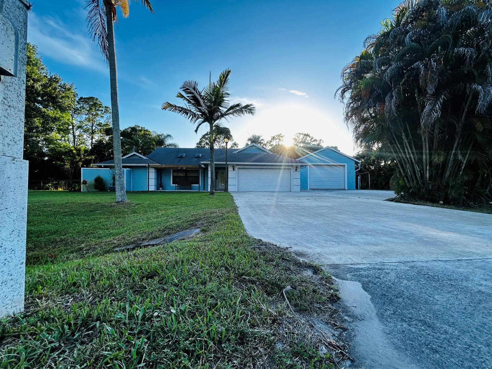separate garage