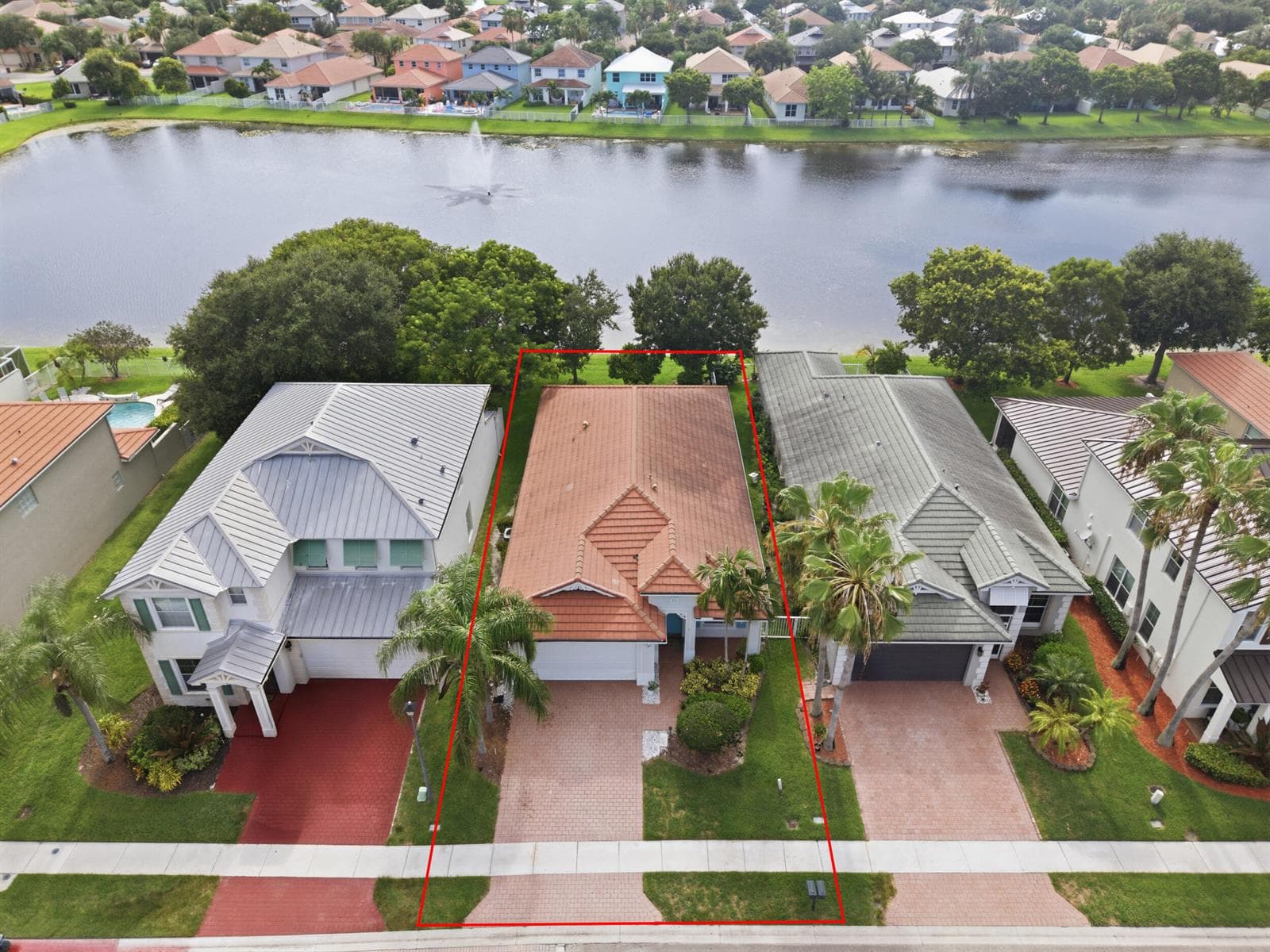 Single-family home at 732 Belle Grove Lane, West Palm Beach, FL