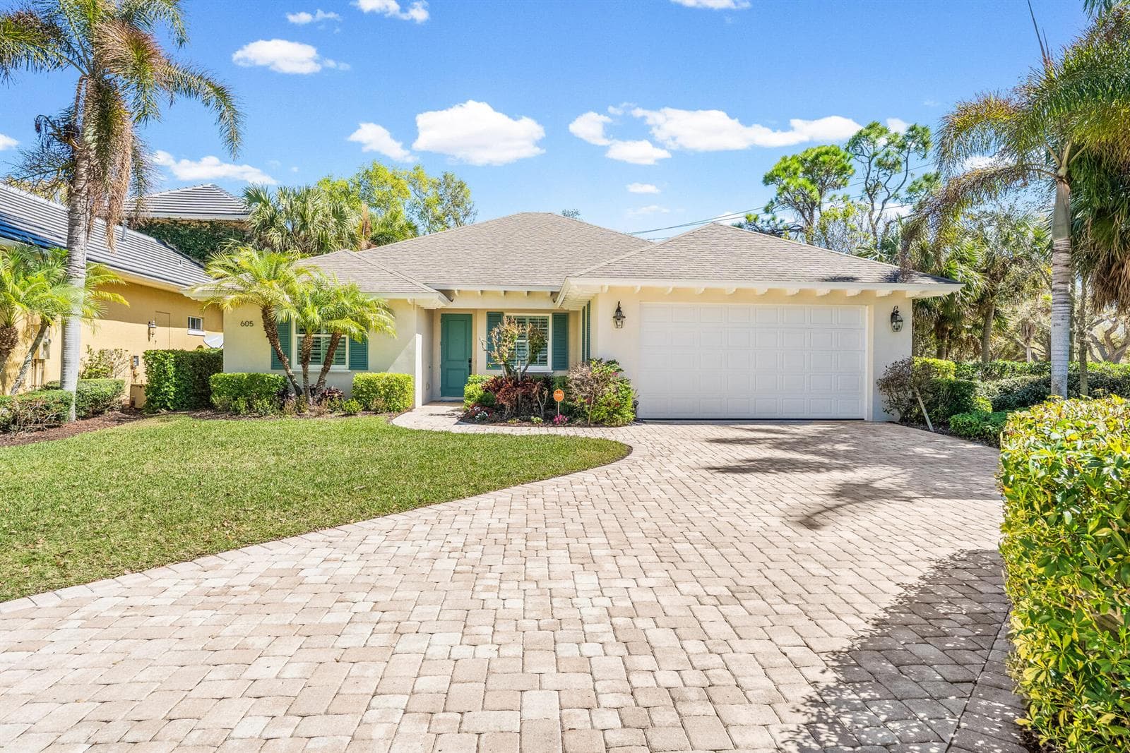 Single-family home at 605 Bridgewater Lane SW, Vero Beach, FL