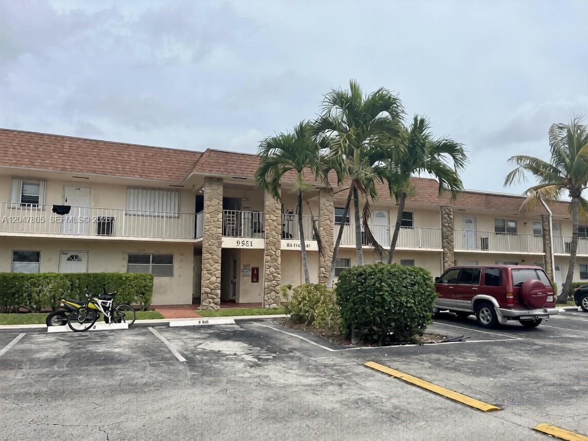 Condo at 9851 Sandalfoot Blvd, Boca Raton, FL