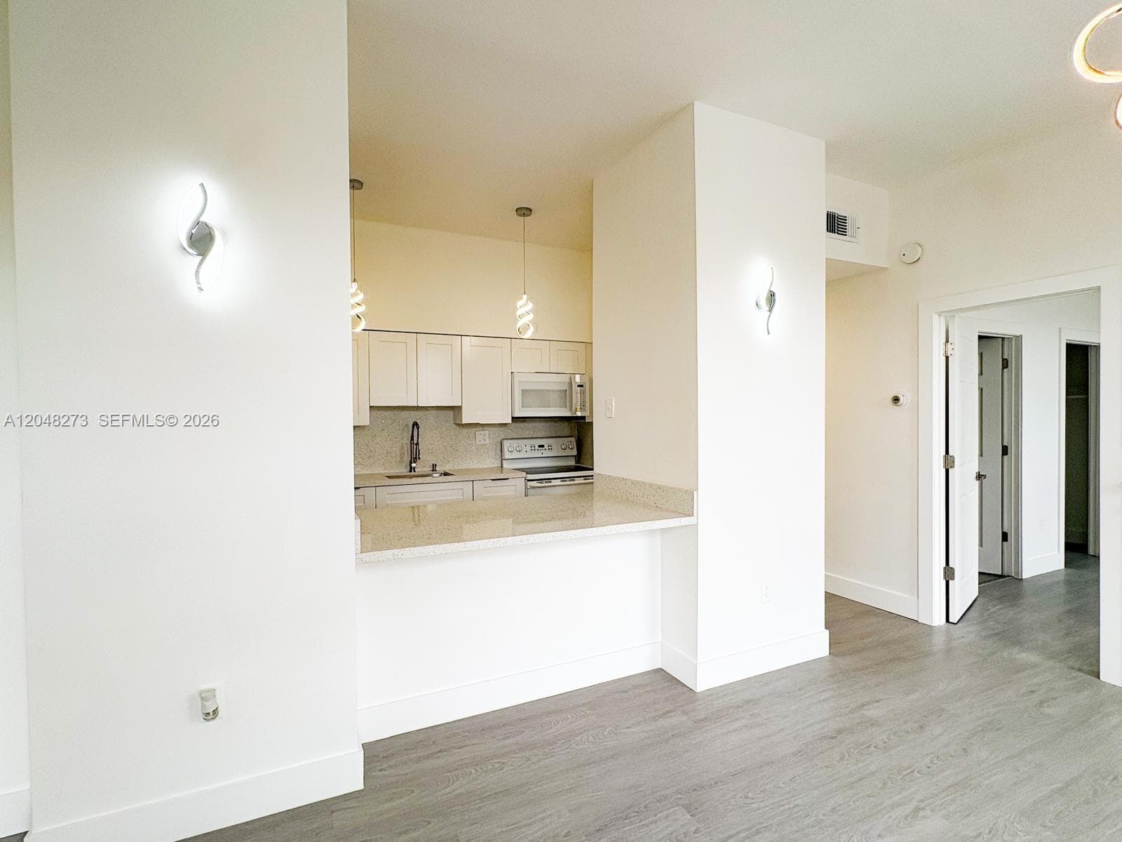 Condo en 7420 W 20th Ave, Hialeah — foto 2