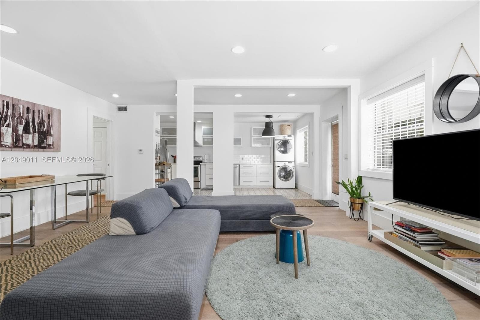 Single-family home at 446 NE 64th St, Miami — photo 3