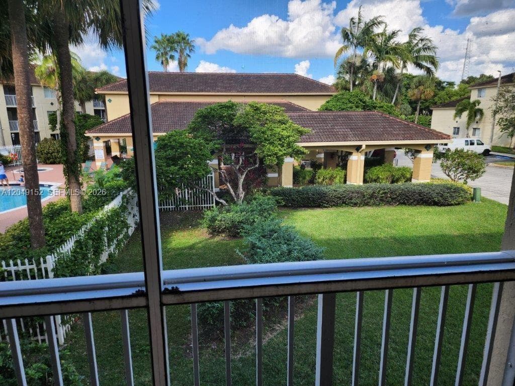 Condo at 460 S PARK, Hollywood, FL