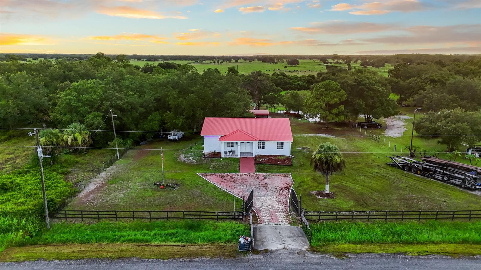 Single-family home at 340 S Arboleda Street, Clewiston, FL