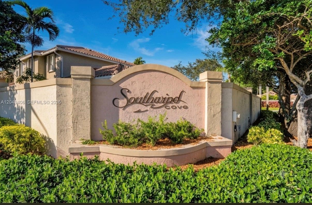 Single-family home at 4070 NW 92nd Ave, Sunrise, FL