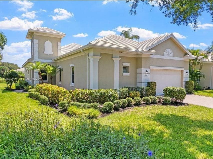 Single-family home at 1254 River Reach Dr, Vero Beach, FL