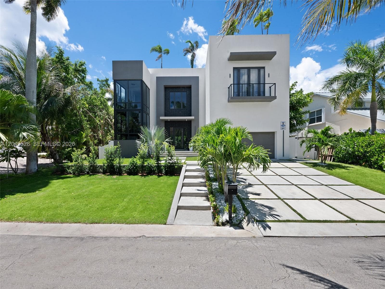 Single-family home at 638 Lakeside Harbor, Boynton Beach — photo 1