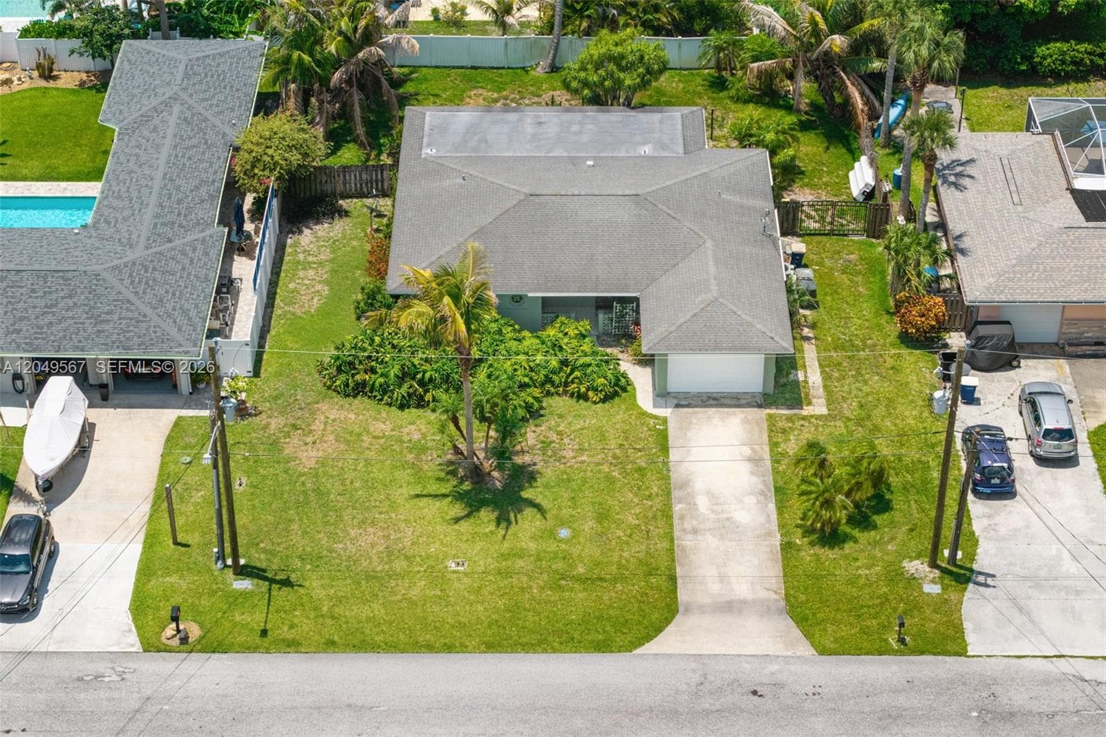 Single-family home at 1915 Jacaranda Dr, Fort Pierce, FL