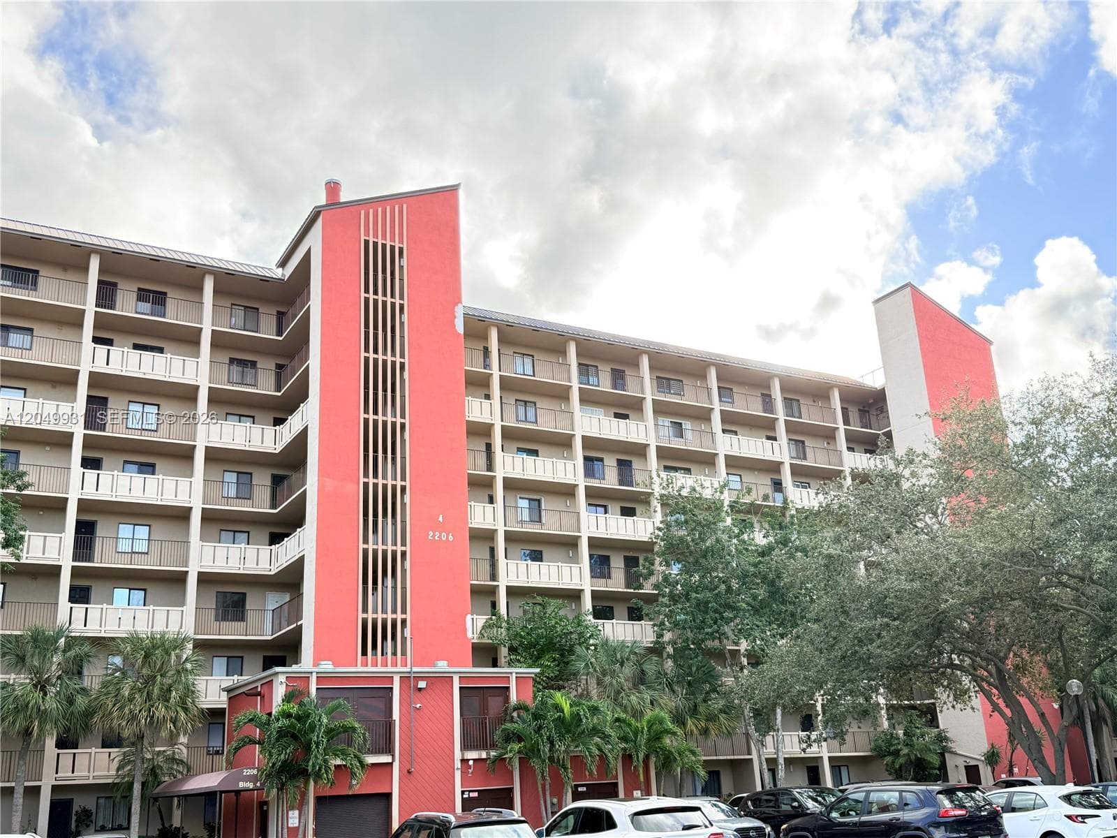 Condo at 2206 S Cypress Bend Dr, Pompano Beach, FL