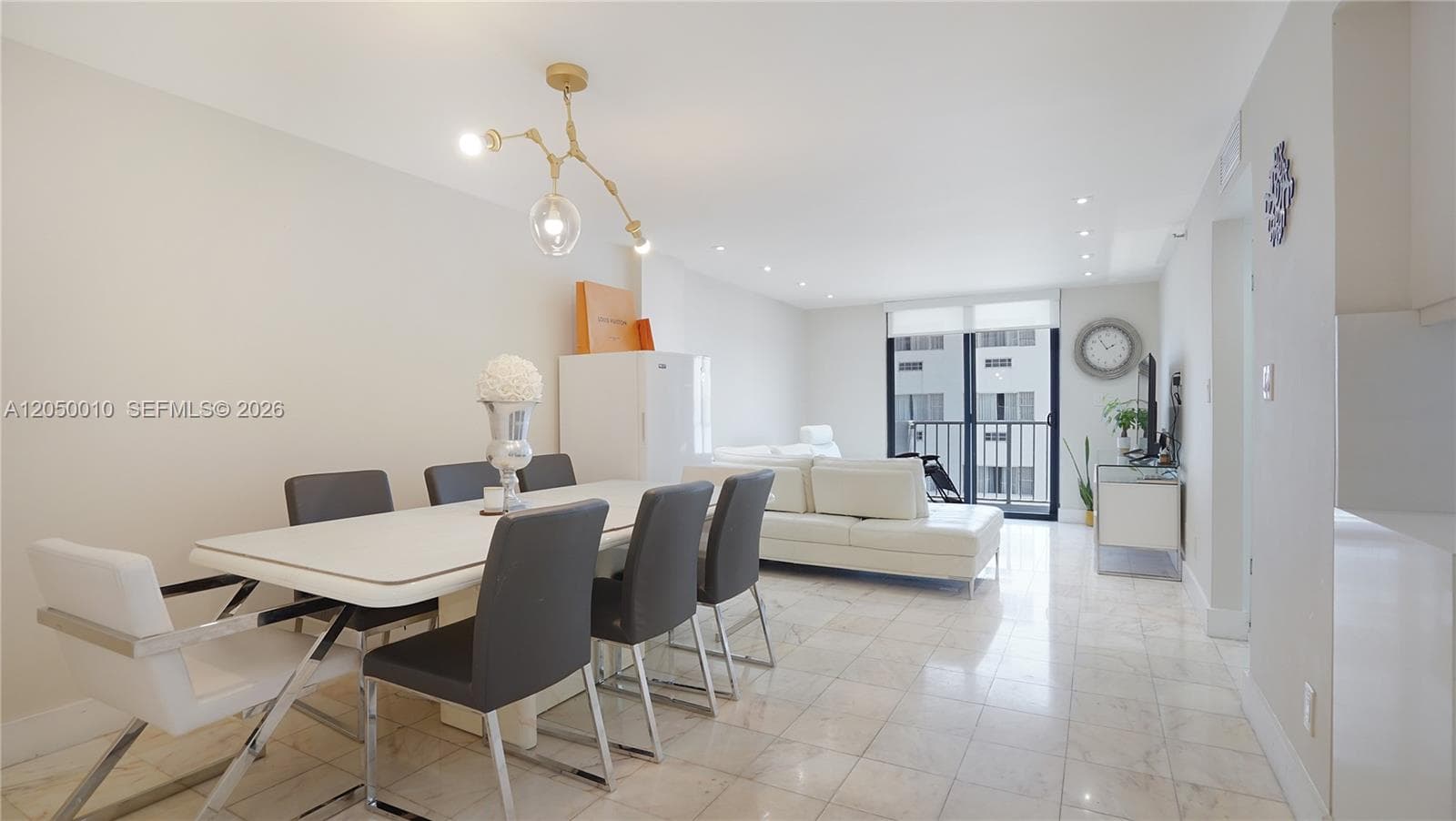 Condo en 4301 Collins Ave, Miami Beach — foto 1