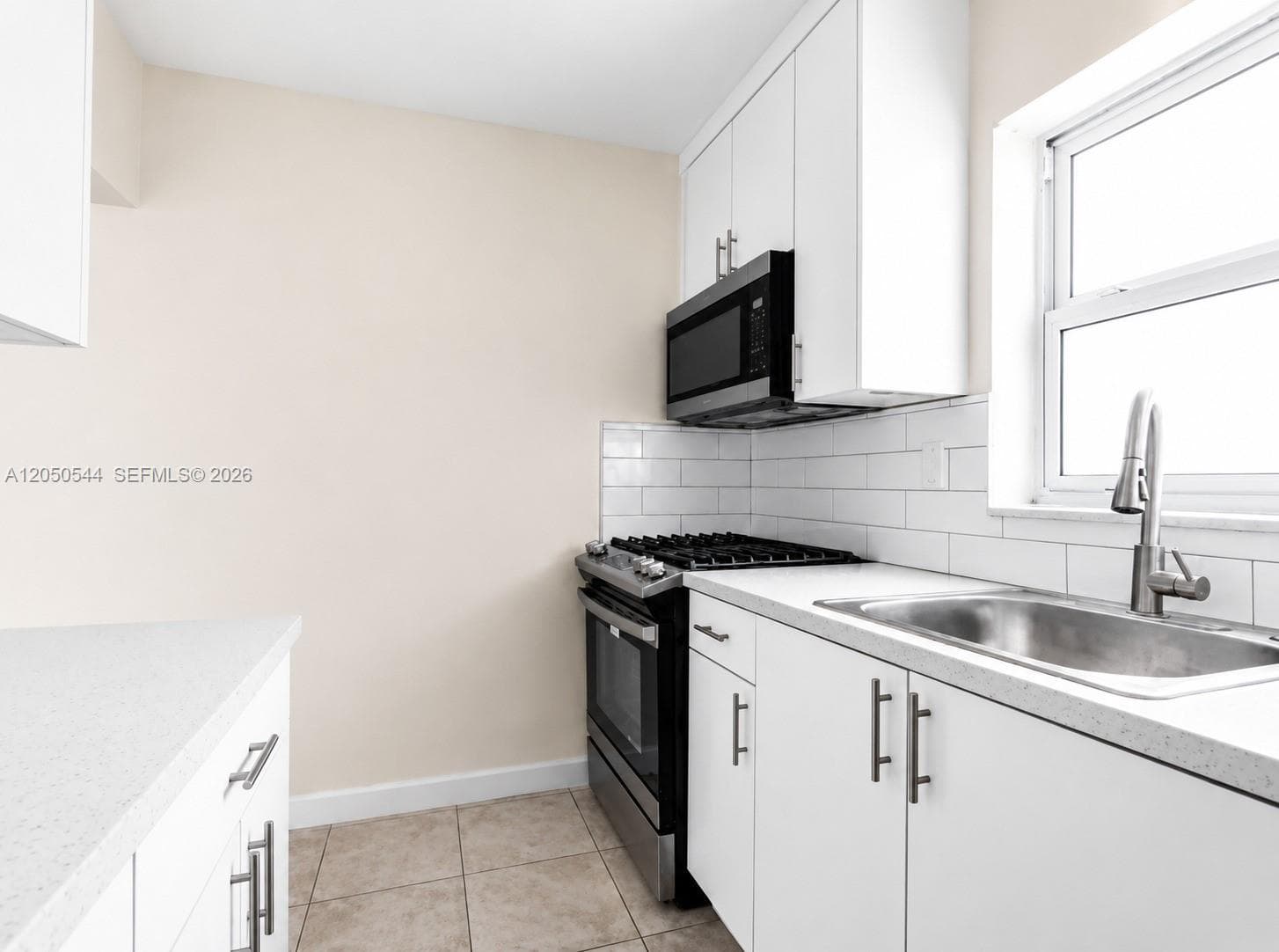Condo en 1245 W 24th St, Hialeah — foto 3