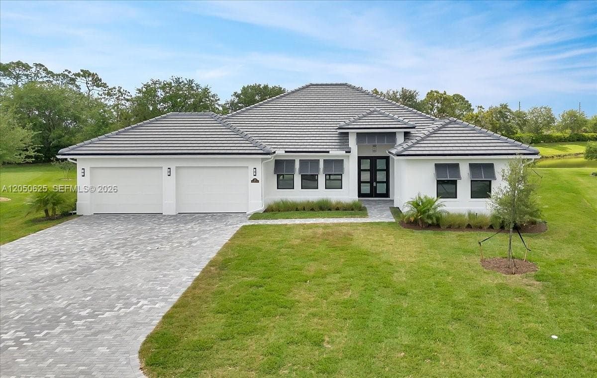 Single-family home at 520 Caroline Dr, Vero Beach — photo 3