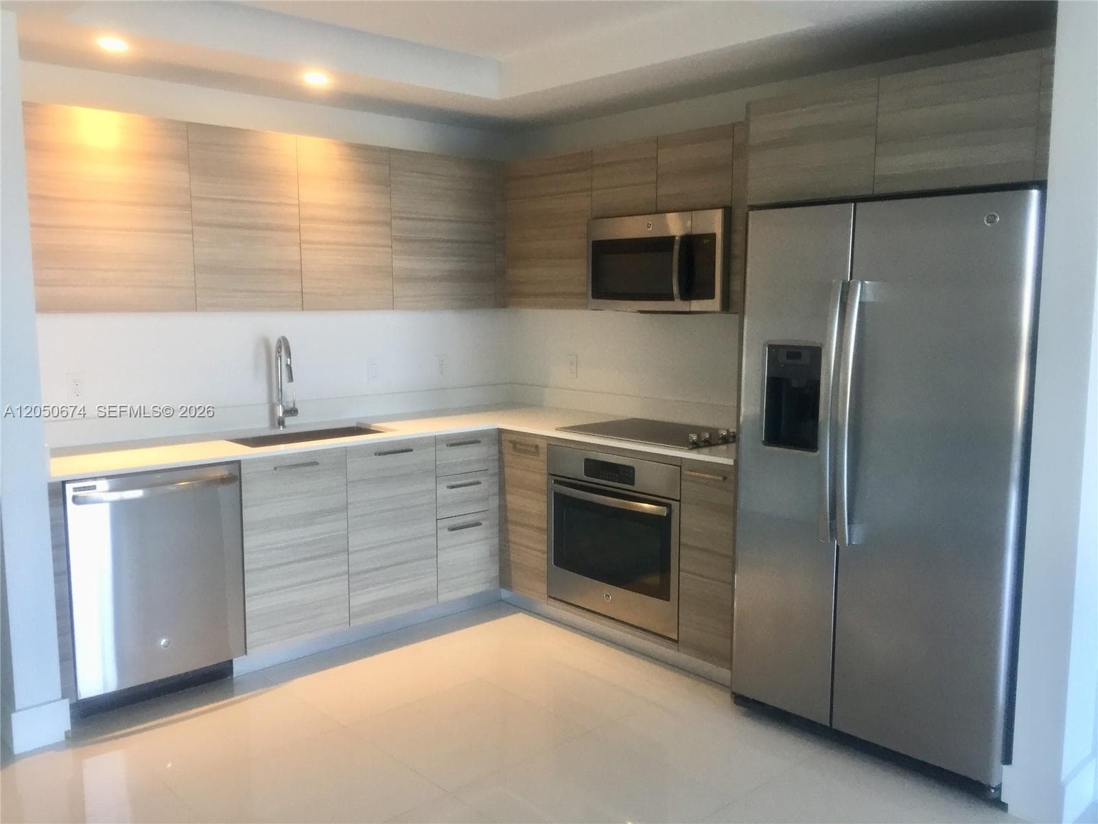 Condo at 121 NE 34th St, Miami — photo 1