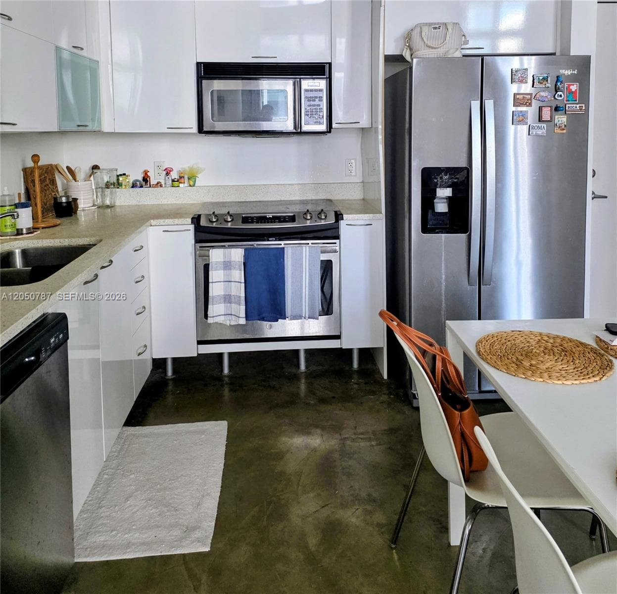 Condo at 234 NE 3rd St, Miami — photo 2
