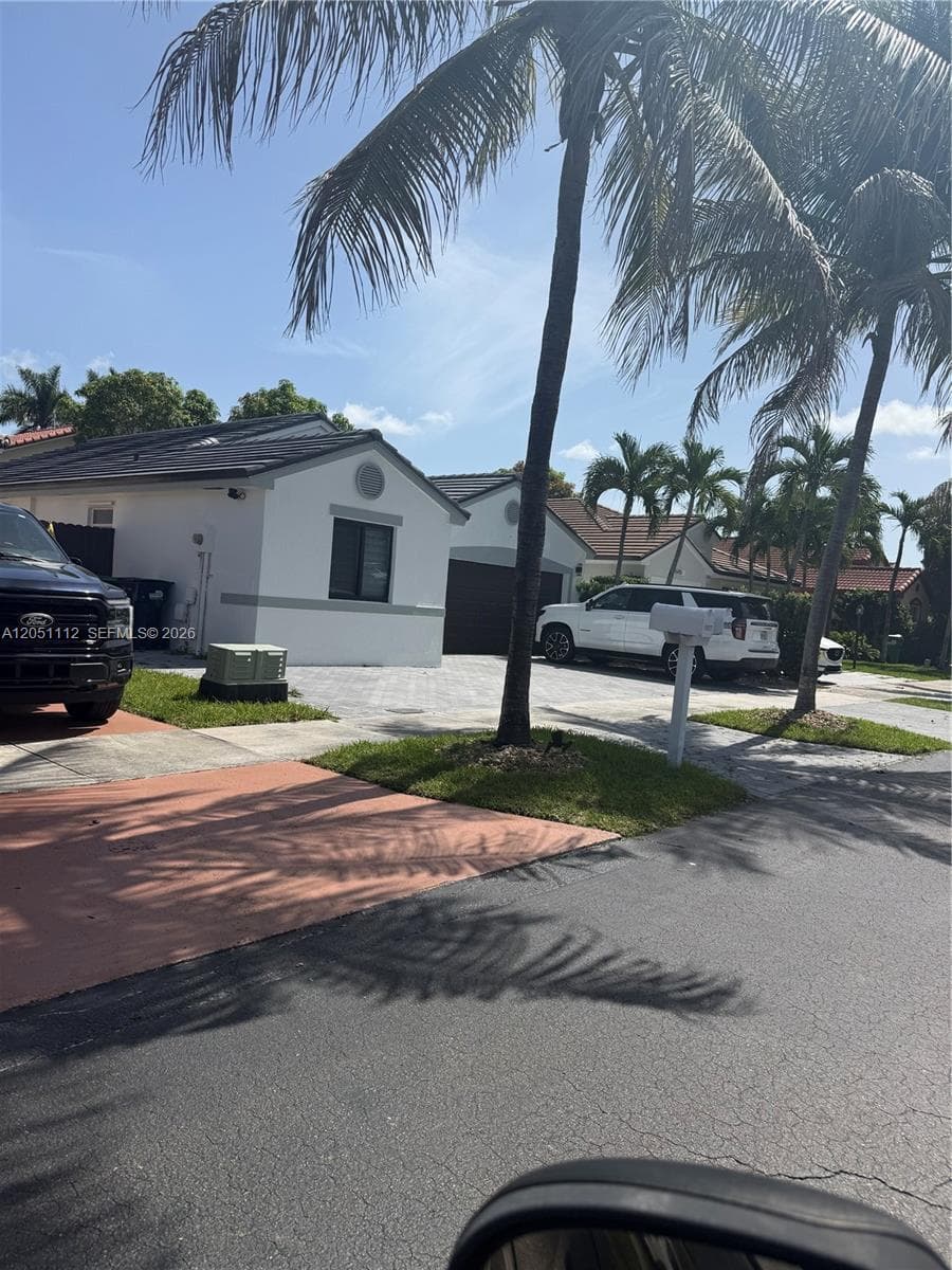 Single-family home at 15921 SW 82 ST, Miami, FL