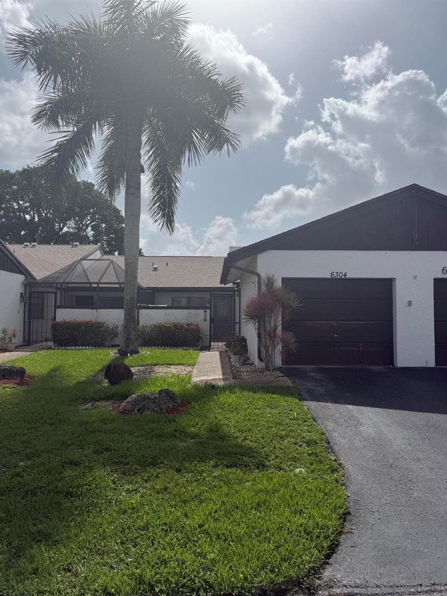 Home at 6304 Wedgewood Terrace, Tamarac, FL