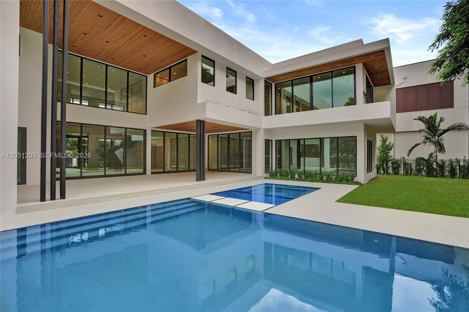 Single-family home en 4640 Sunset Dr, Miami — foto 3