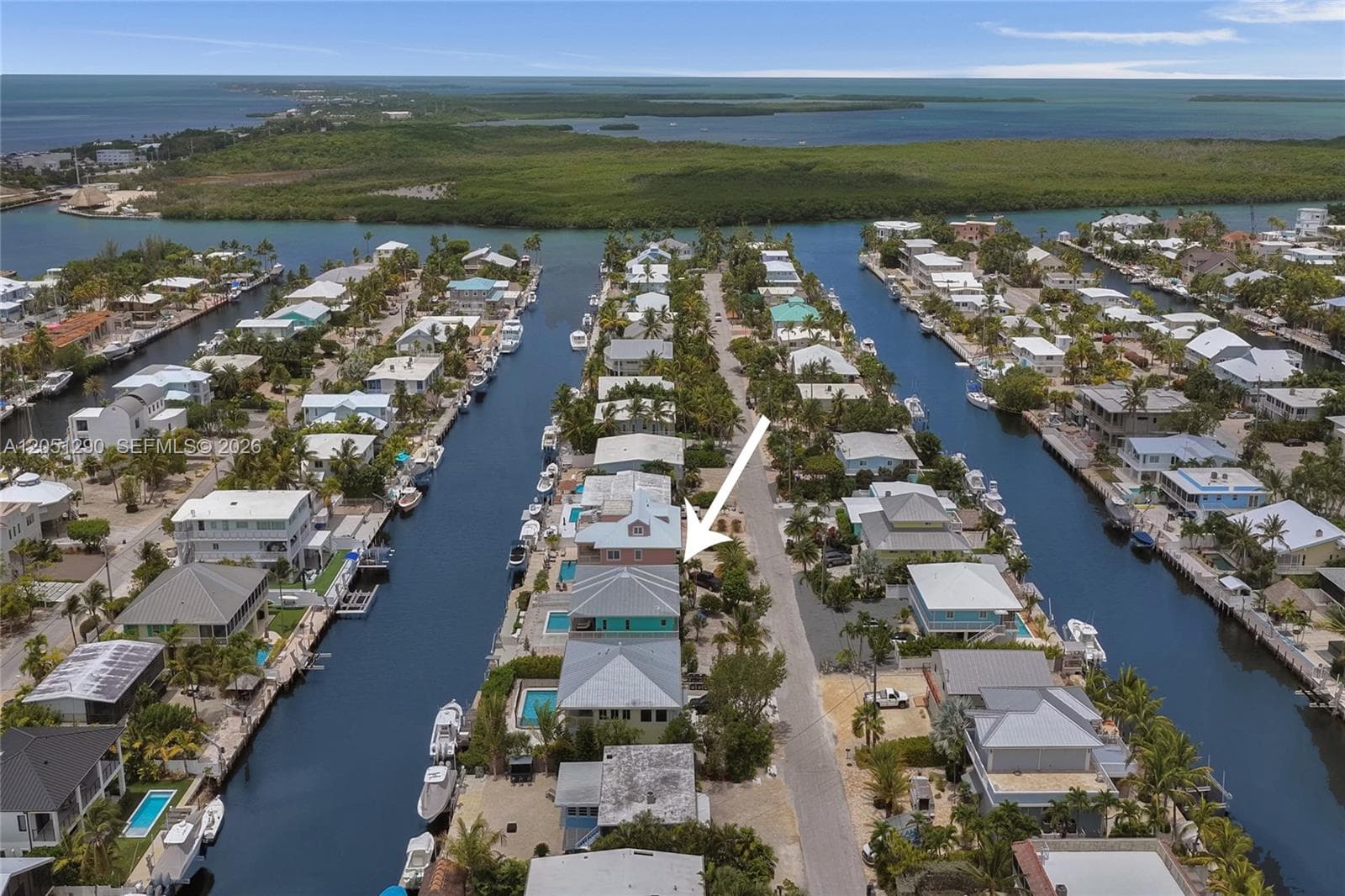 Single-family home at 107 Valencia Dr, Islamorada, FL