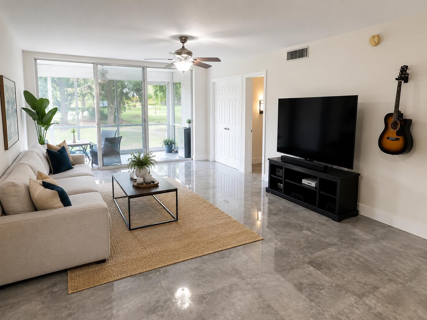Condo at 575 Oaks Lane, Pompano Beach, FL