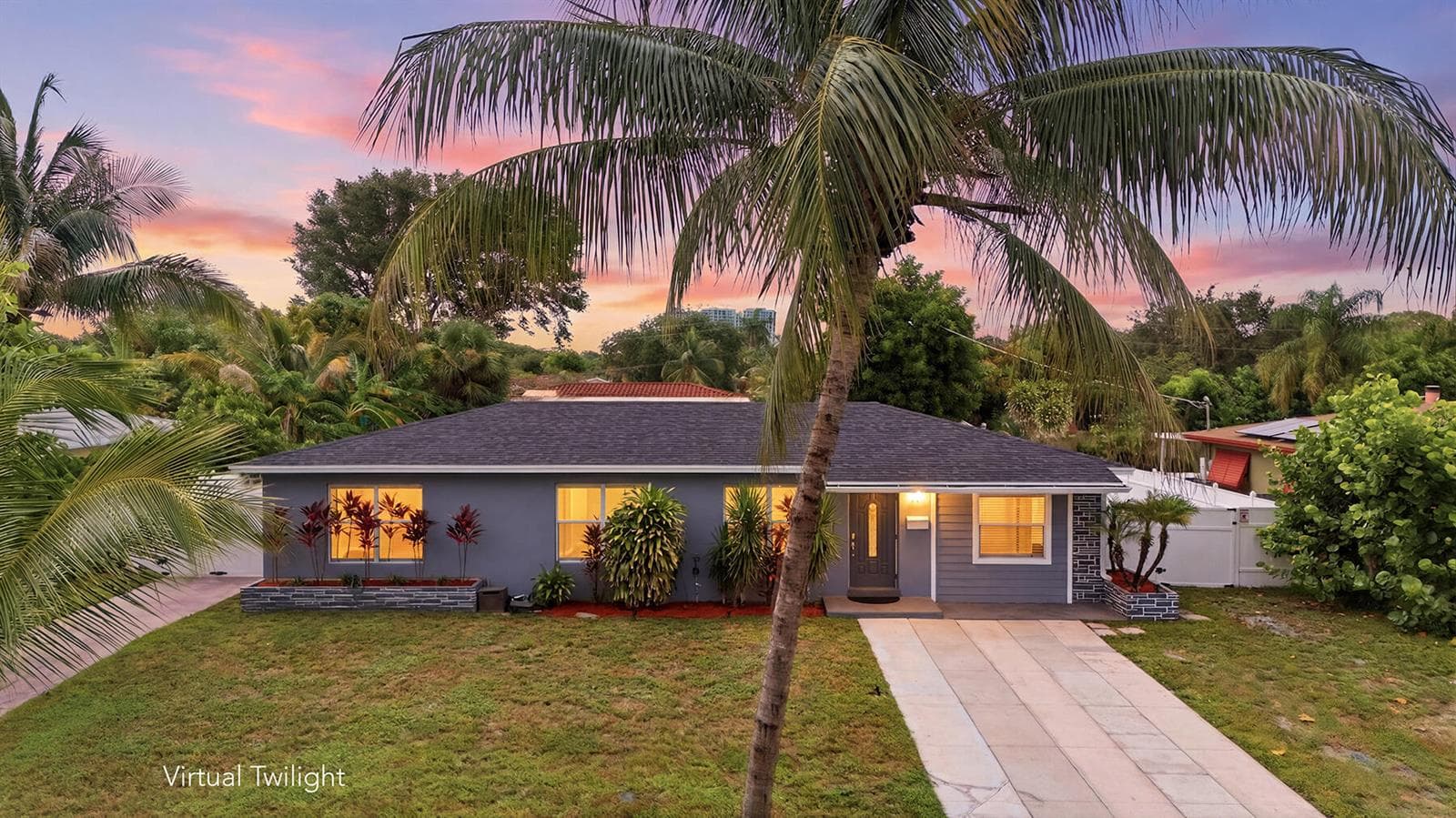 Single-family home at 434 Australian Circle, Lake Park, FL