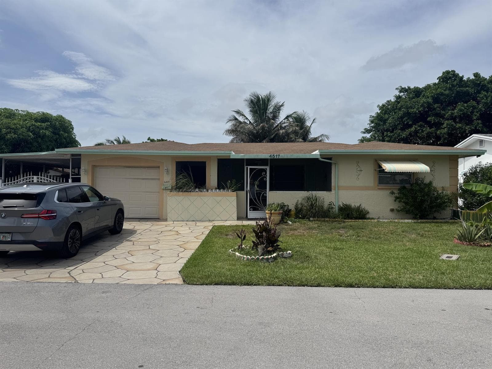 Single-family home at 4517 NW 49th Court, Tamarac, FL