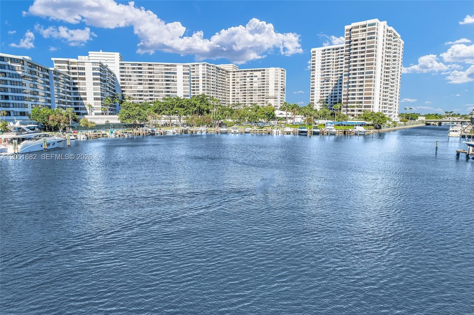 Condo at 2500 Parkview Dr, Hallandale Beach — photo 2