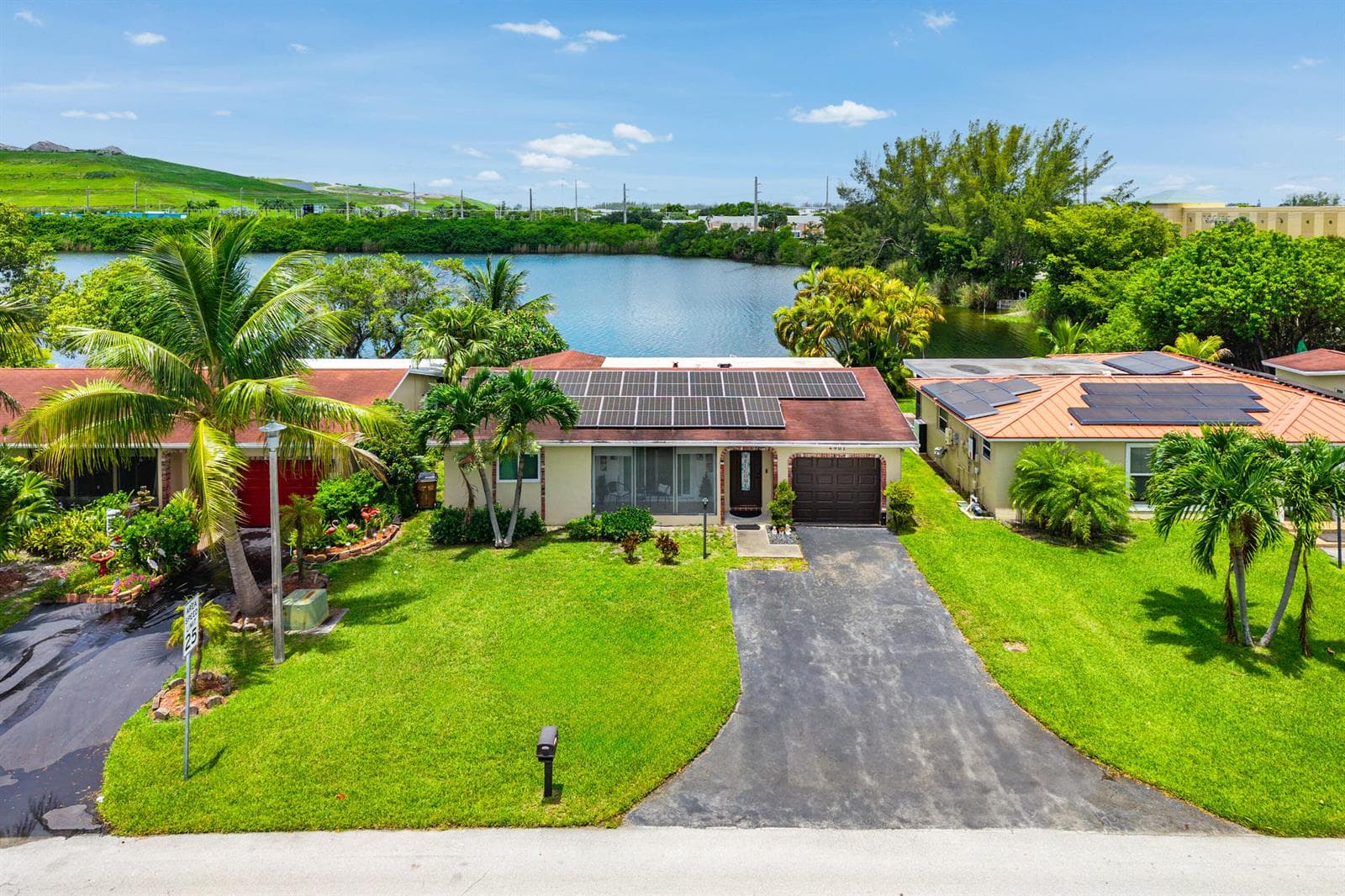 Single-family home at 4901 NW 18th Avenue, Deerfield Beach, FL