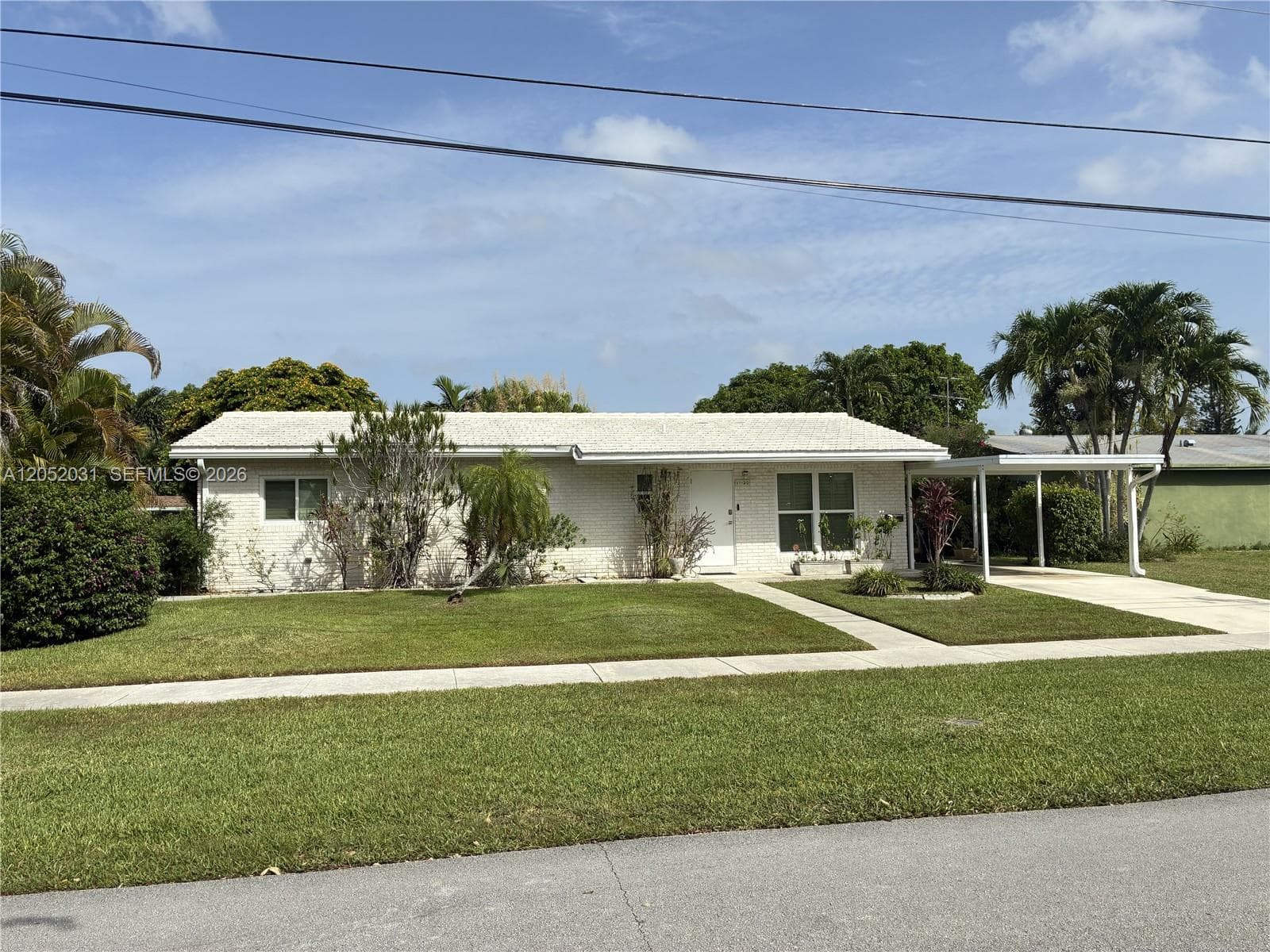Single-family home at 19120 Bel Aire Dr, Cutler Bay, FL