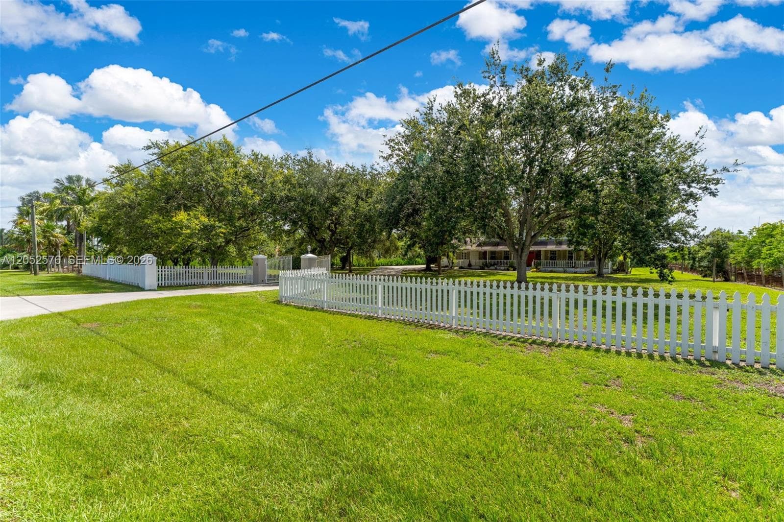 Single-family home at 24545 SW 192nd Ave, Homestead, FL