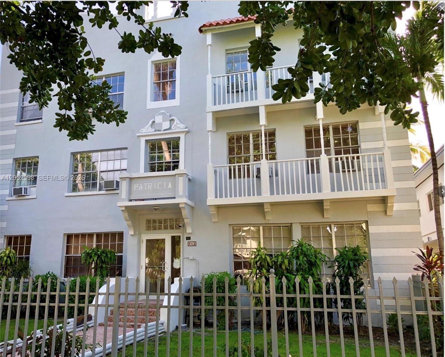 Condo at 842 Meridian Ave, Miami Beach, FL