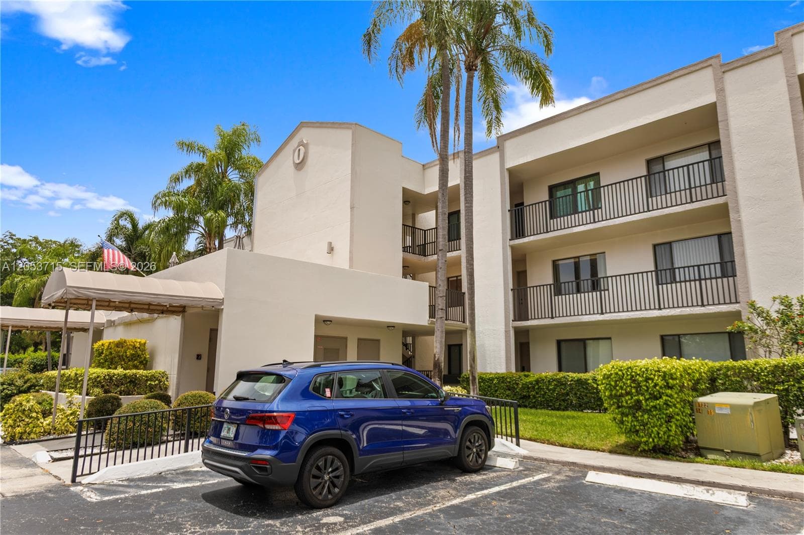 Condo at 10830 W Clairmont Cir, Tamarac, FL