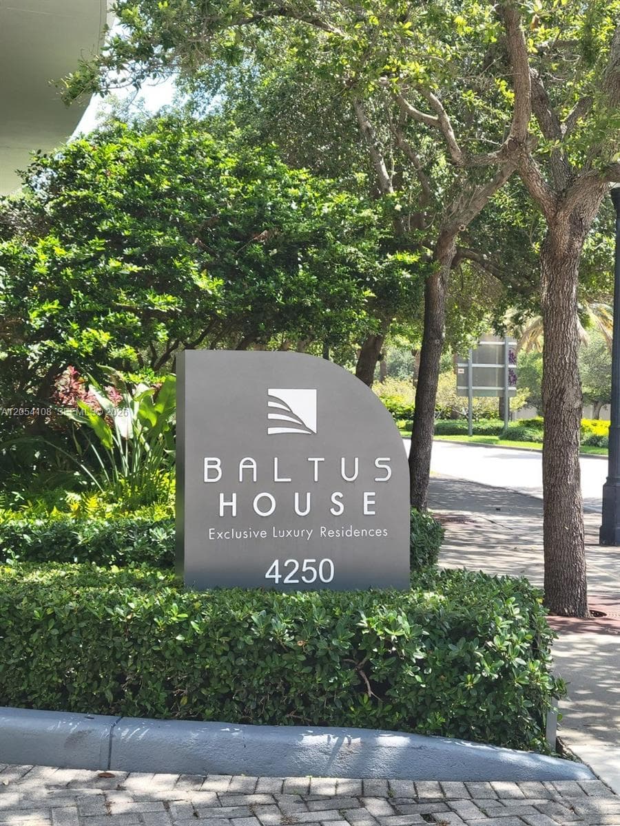 Condo en 4250 Biscayne Blvd, Miami — foto 1