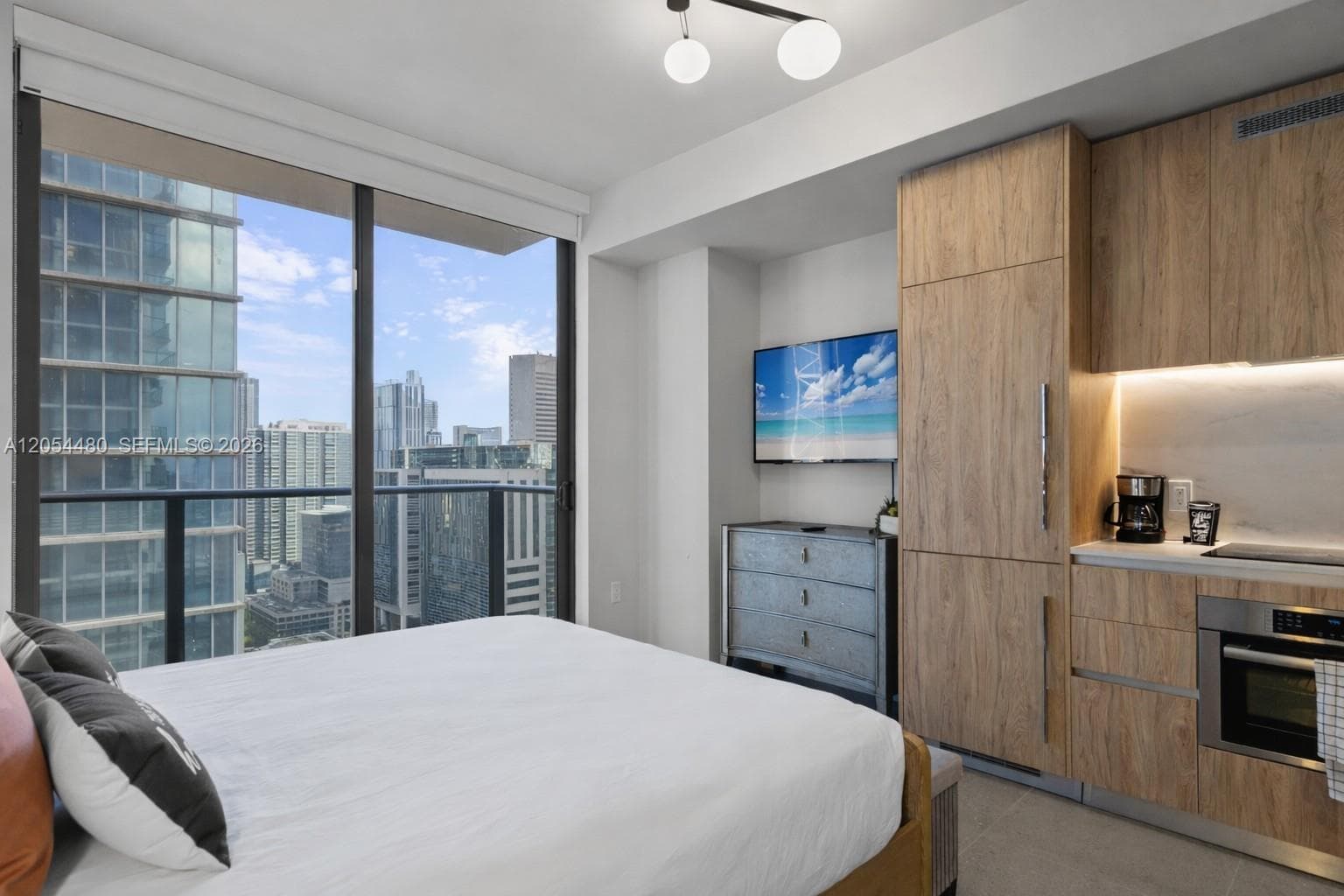 Condo at 11 NE 6th St, Miami — photo 3