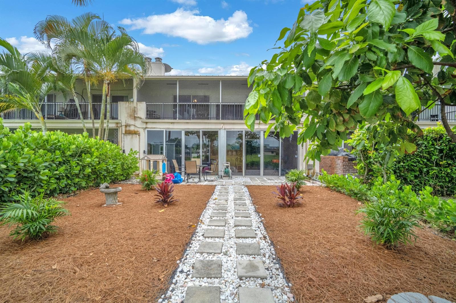 Townhouse at 3119 N PALM AIRE Drive, Pompano Beach, FL