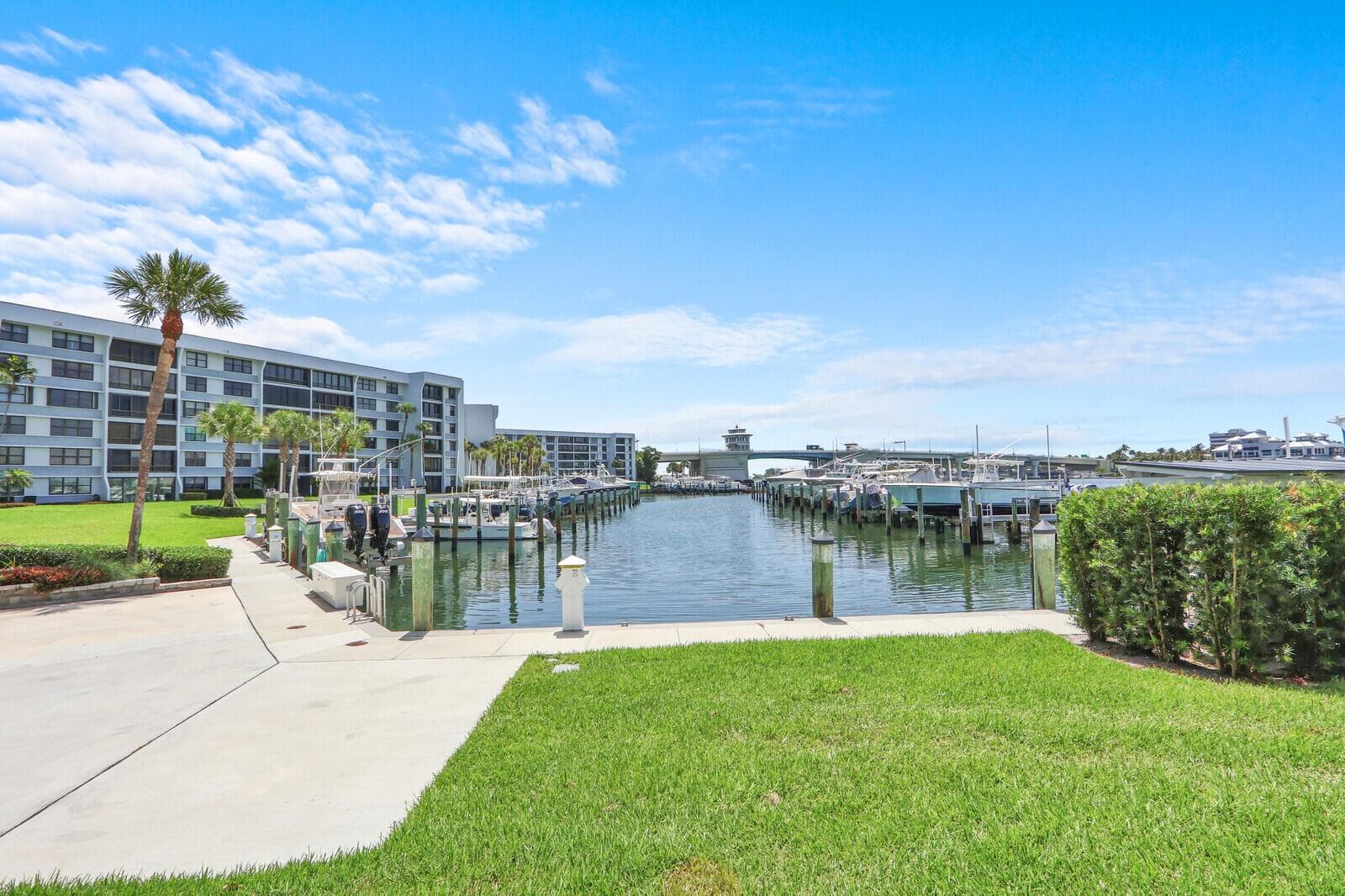 Condo at 1648 Jupiter Cove Drive, Jupiter, FL