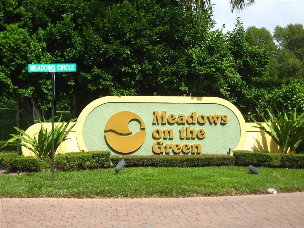 401 MEADOWS8