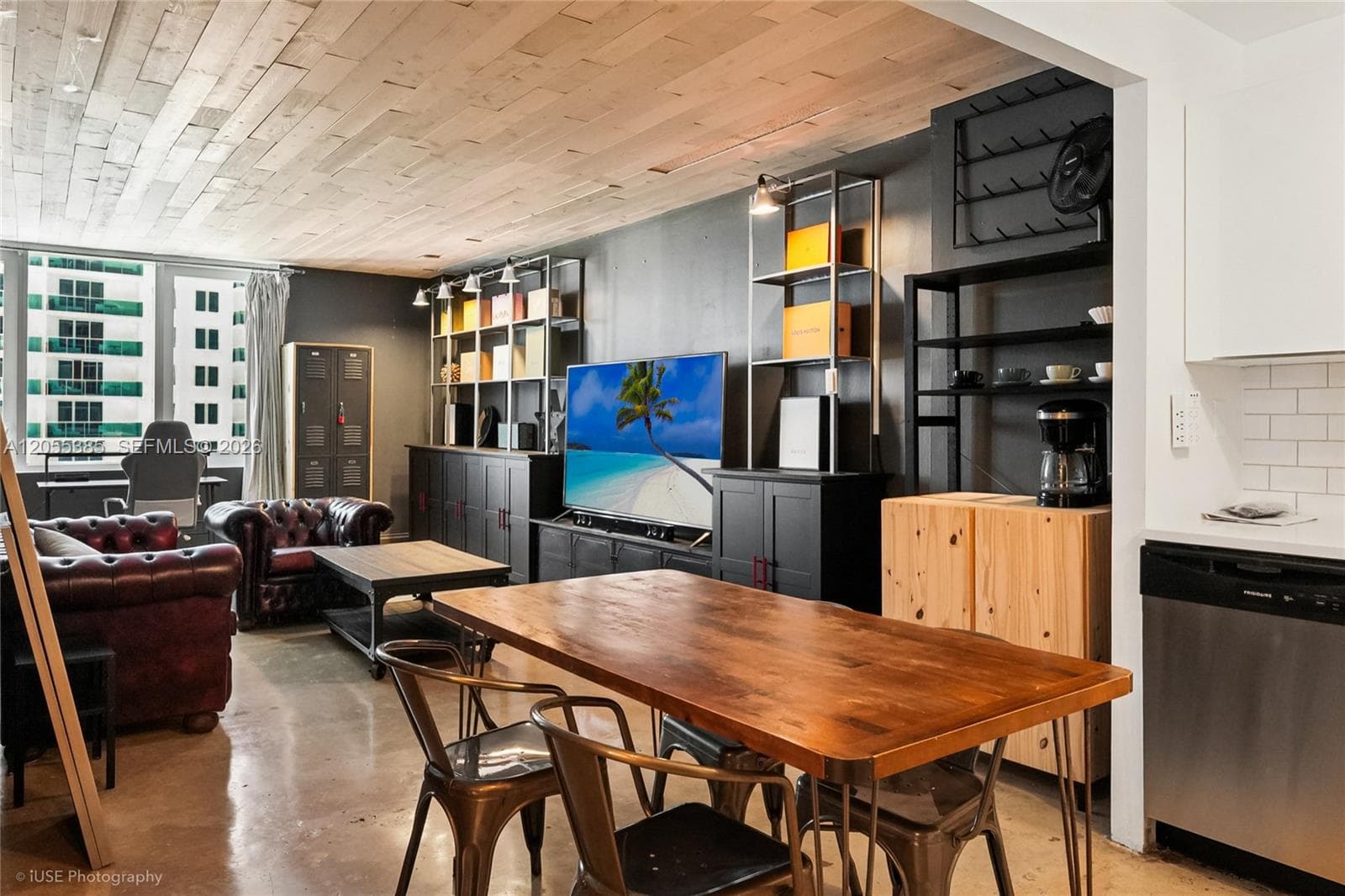 Condo at 2301 Collins Ave, Miami Beach — photo 3