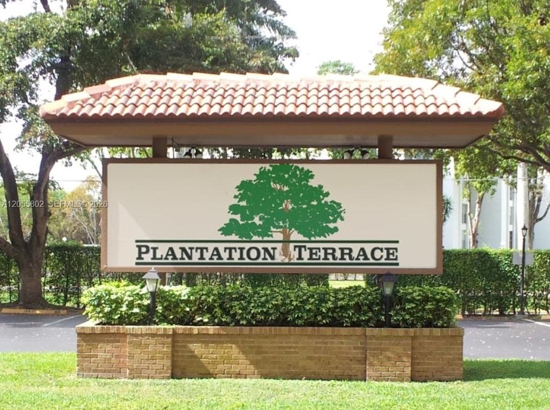 Condo at 6731 Cypress Rd, Plantation, FL