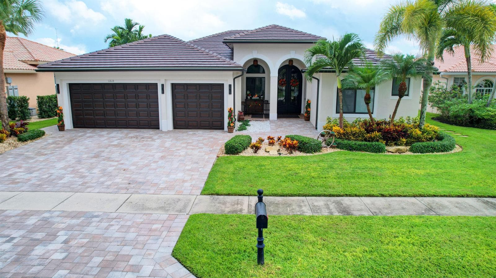 Single-family home at 11618 MANATEE BAY Lane, Wellington, FL