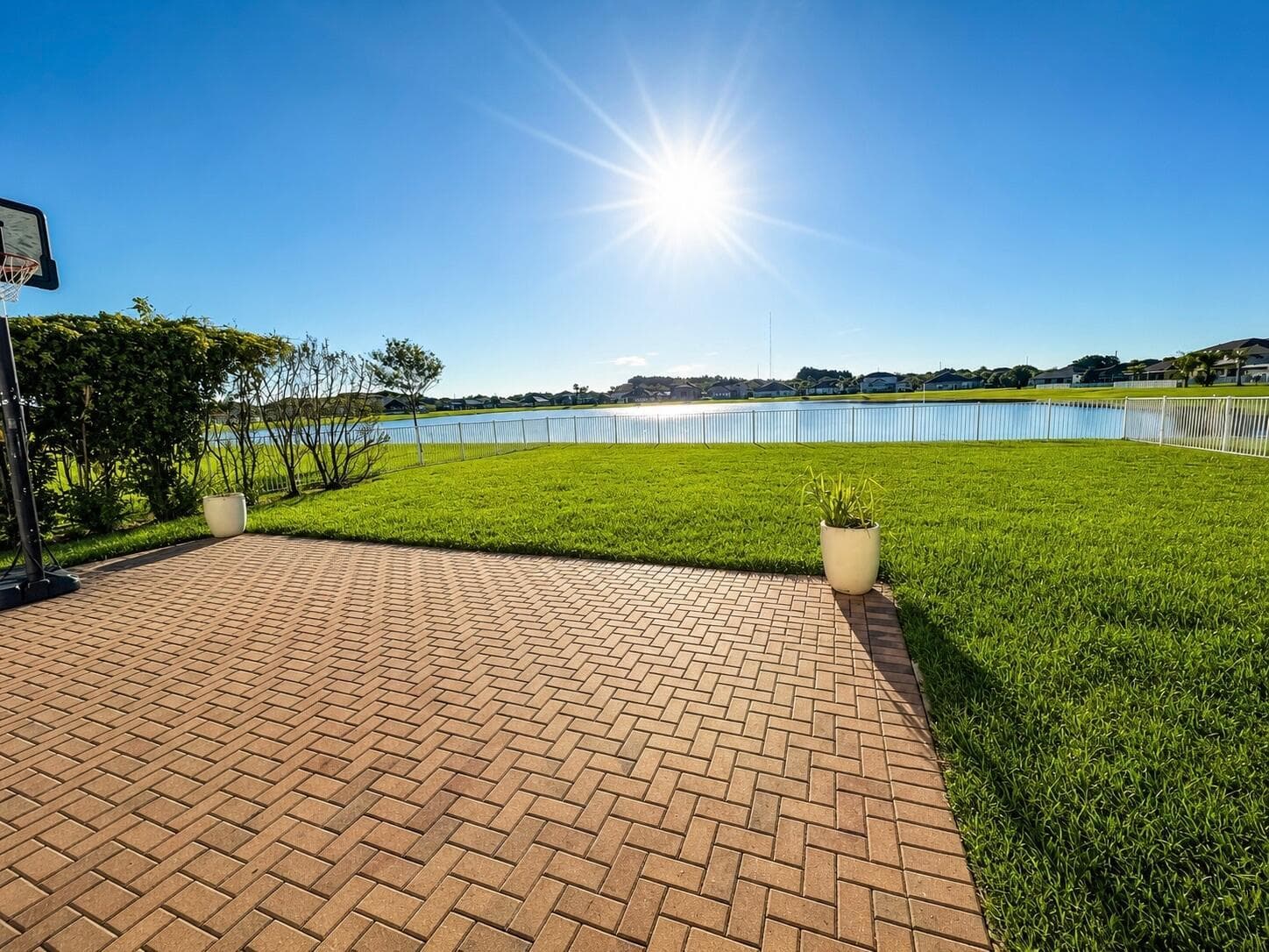 Single-family home at 850 Gairloch Lane, Fort Pierce, FL