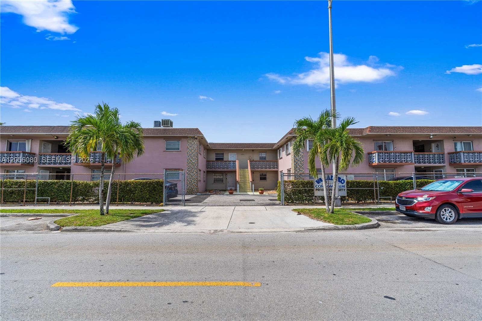 Condo at 1250 W 26th Pl, Hialeah, FL