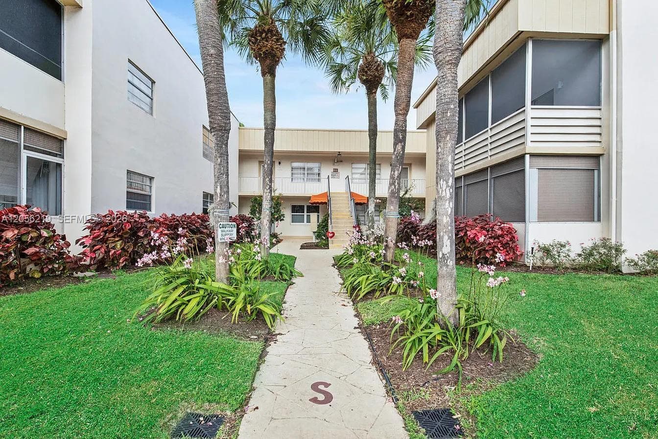 Condo at 899 S Normandy, Delray Beach — photo 2