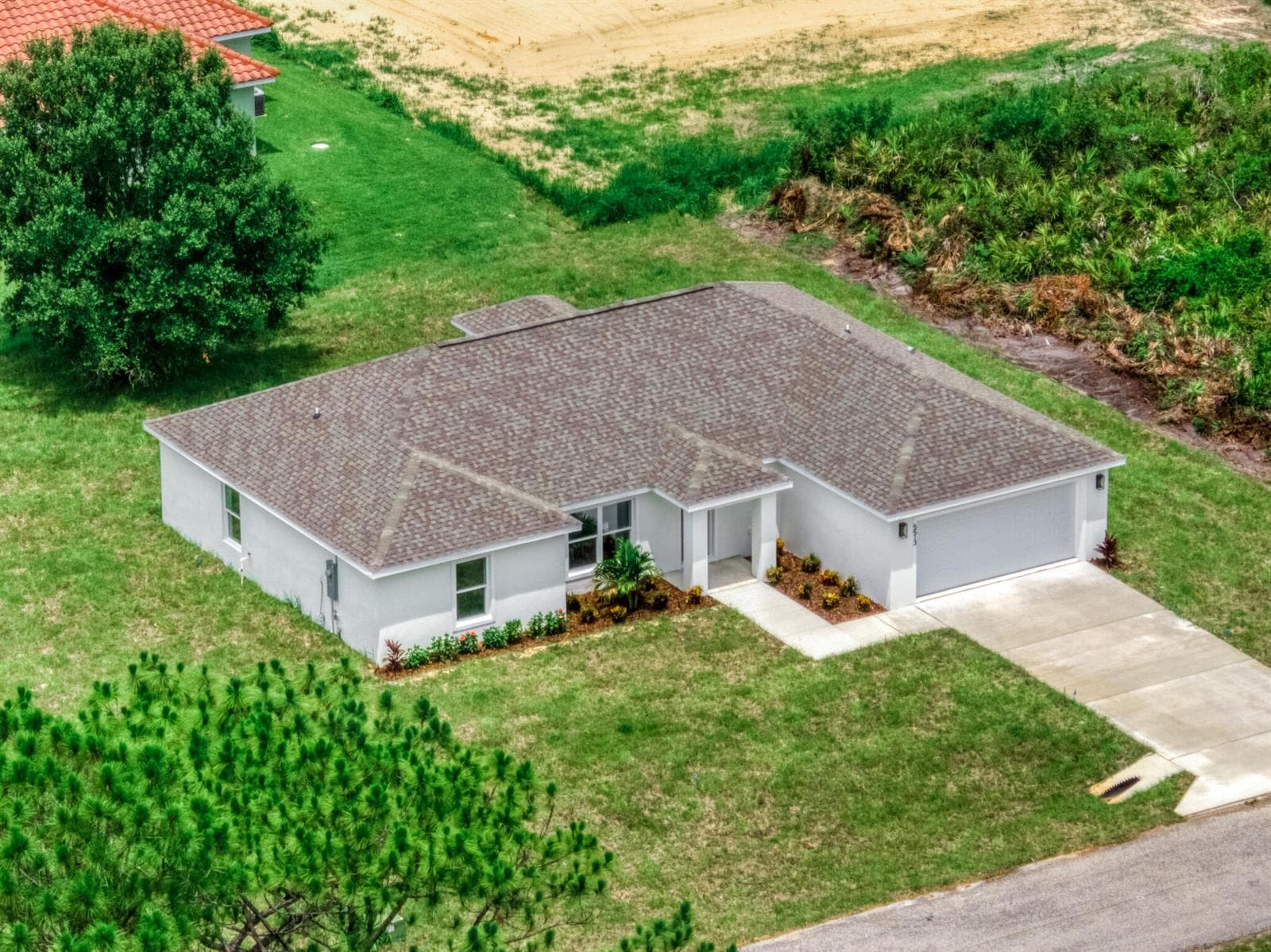 exterior - front 4