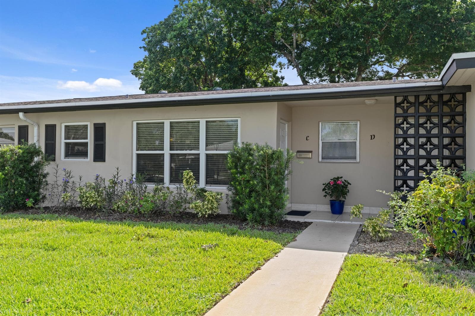 Condo at 947 Circle Drive, Delray Beach, FL