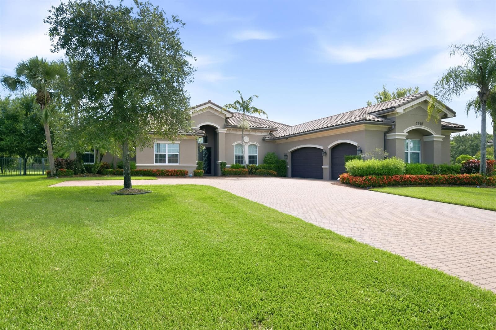 Single-family home at 7918 Arbor Crest way Way, West Palm Beach, FL