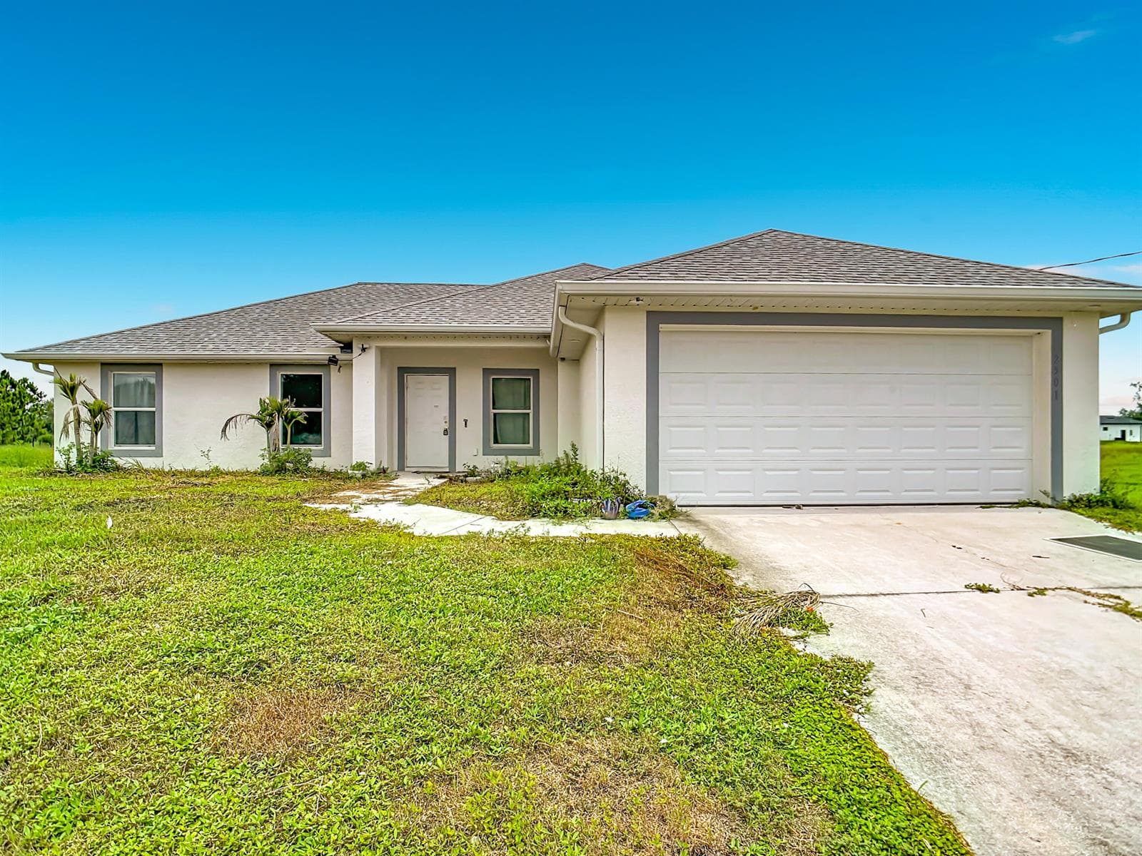 2501 E 17th Street-12