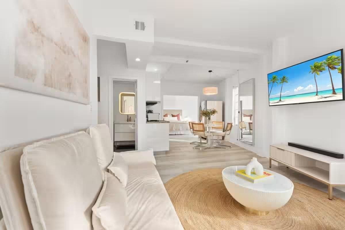 Condo at 530 Ocean Drive, Miami Beach, FL